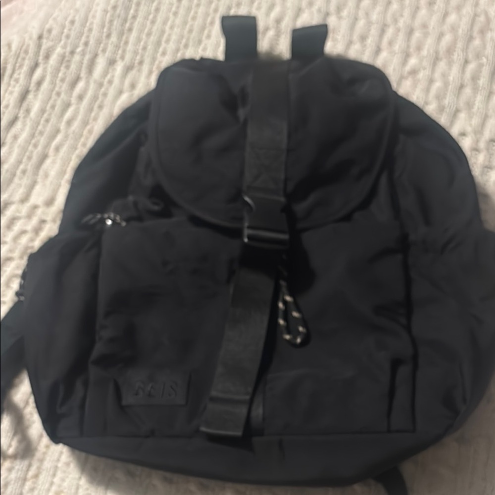 Beis The Sport Backpack in Black